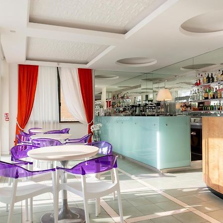 סן בנדטו דל טרנטו Hotel Dino מראה חיצוני תמונה
