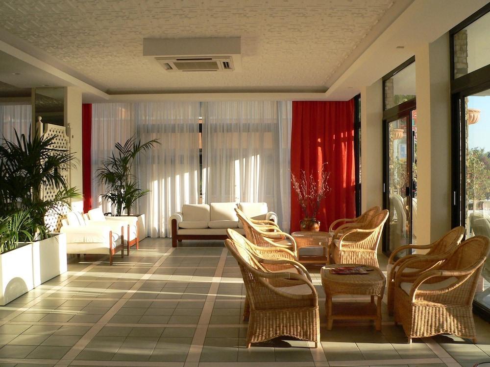 סן בנדטו דל טרנטו Hotel Dino מראה חיצוני תמונה