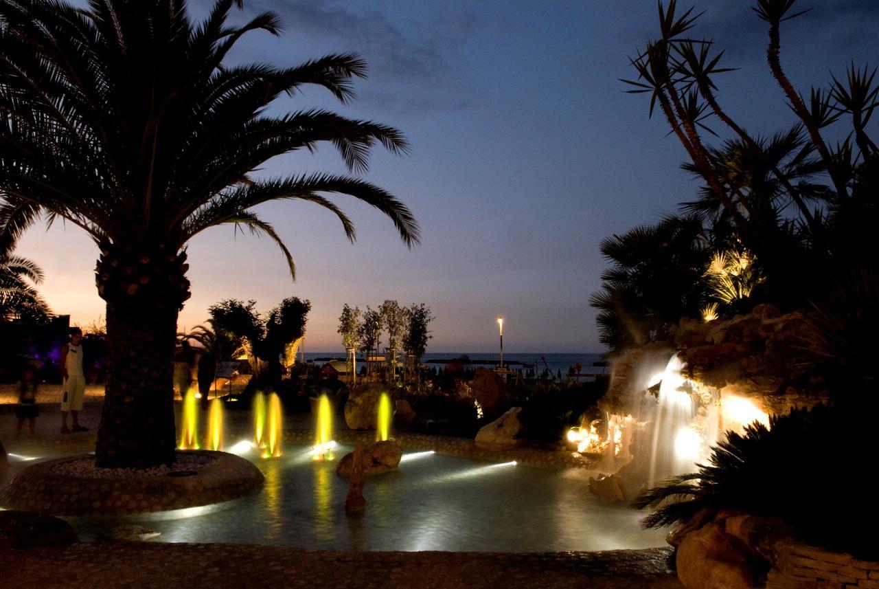 סן בנדטו דל טרנטו Hotel Dino מראה חיצוני תמונה